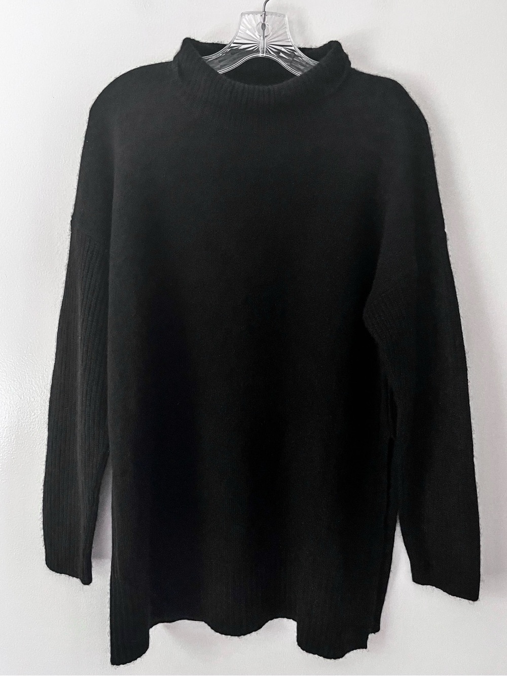 Ann Taylor 100% Cashmere Black Turtleneck Tunic Knit Sweater Slit Medium